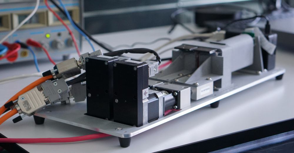 Automated function test for a proximity sensor | Helbling